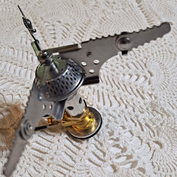 Titanium Ultralight & Portable Camping Gas Stove for Outdoor Camping Hiking Back - Picture 1 of 3